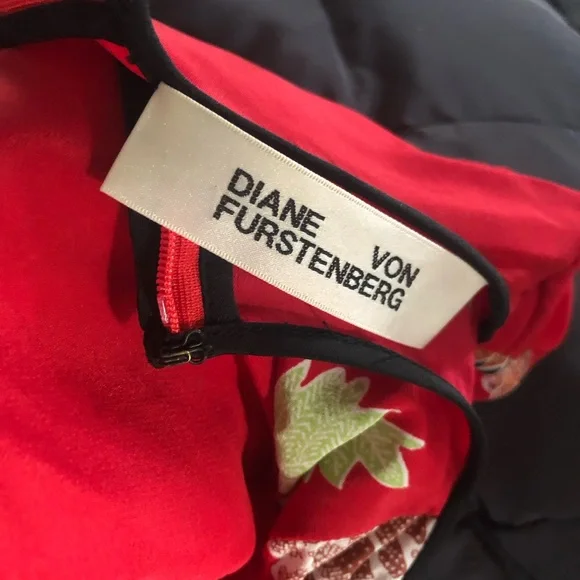 DIANE VON FURSTENBERG Red Everton-Print Silk Maxi Dress - Picture 13 of 13